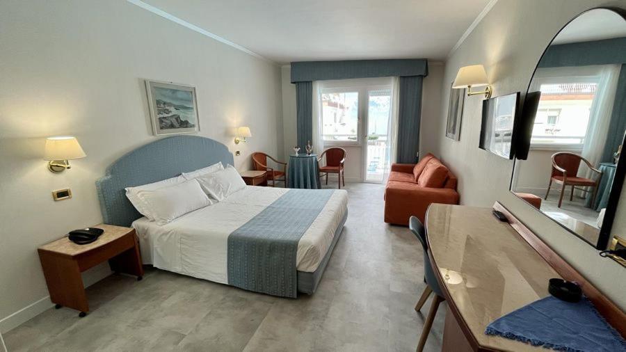 Hotel Excelsior Bay Μαλτσεζίνε Εξωτερικό φωτογραφία